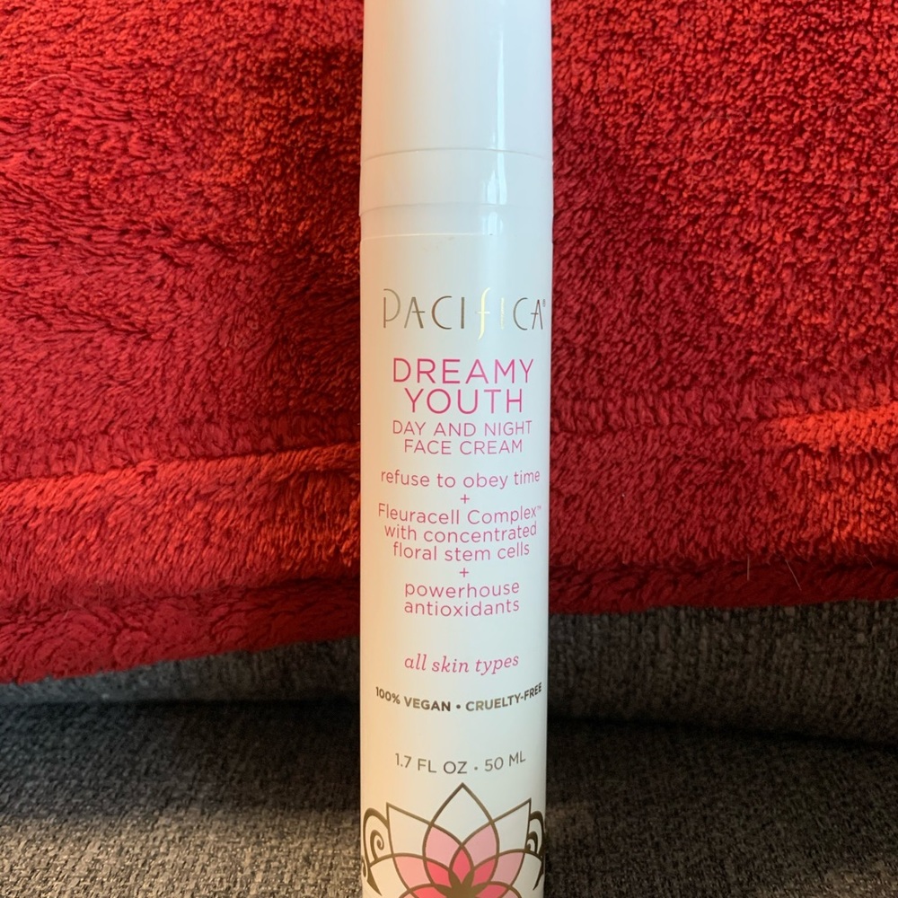 Dreamy Youth Face Cream